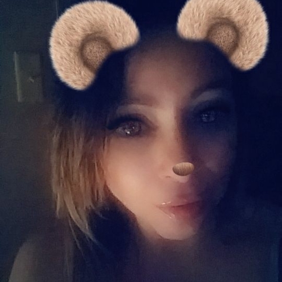 Meet your Posher, Ivy - Picture 2 of 4